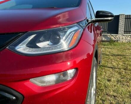 Красный Шевроле Bolt EV, объемом двигателя 0 л и пробегом 75 тыс. км за 13333 $, фото 1 на Automoto.ua