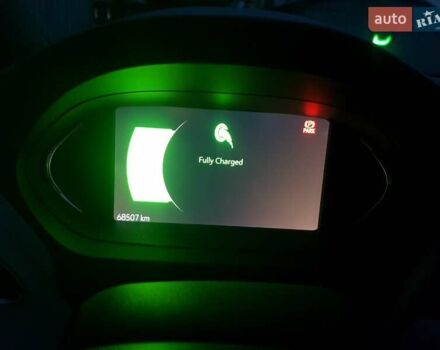 Червоний Шевроле Bolt EV, об'ємом двигуна 0 л та пробігом 68 тис. км за 9999 $, фото 4 на Automoto.ua