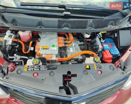 Красный Шевроле Bolt EV, объемом двигателя 0 л и пробегом 55 тыс. км за 23990 $, фото 21 на Automoto.ua