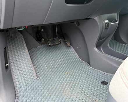 Красный Шевроле Bolt EV, объемом двигателя 0 л и пробегом 70 тыс. км за 16800 $, фото 12 на Automoto.ua