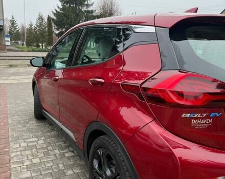 Красный Шевроле Bolt EV, объемом двигателя 0 л и пробегом 70 тыс. км за 16800 $, фото 2 на Automoto.ua