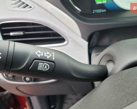 Красный Шевроле Bolt EV, объемом двигателя 0 л и пробегом 23 тыс. км за 17500 $, фото 30 на Automoto.ua