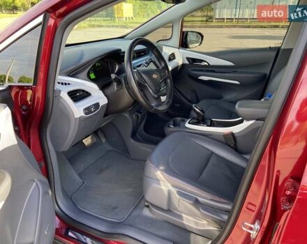 Красный Шевроле Bolt EV, объемом двигателя 0 л и пробегом 36 тыс. км за 16450 $, фото 17 на Automoto.ua