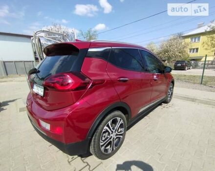 Красный Шевроле Bolt EV, объемом двигателя 0 л и пробегом 55 тыс. км за 23500 $, фото 1 на Automoto.ua