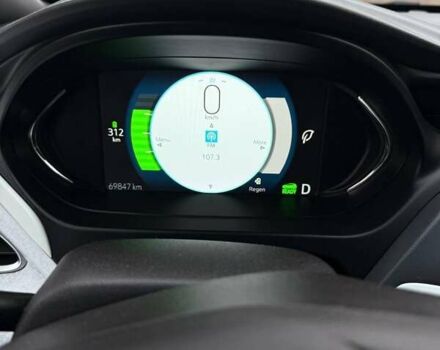 Красный Шевроле Bolt EV, объемом двигателя 0 л и пробегом 70 тыс. км за 16800 $, фото 19 на Automoto.ua