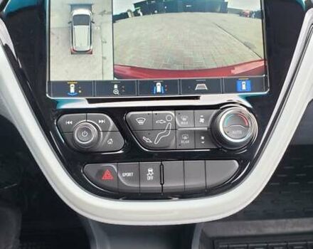 Красный Шевроле Bolt EV, объемом двигателя 0 л и пробегом 23 тыс. км за 17500 $, фото 28 на Automoto.ua