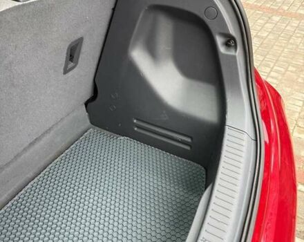 Красный Шевроле Bolt EV, объемом двигателя 0 л и пробегом 70 тыс. км за 16800 $, фото 11 на Automoto.ua