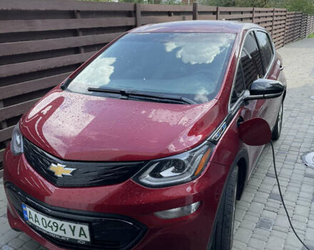 Красный Шевроле Bolt EV, объемом двигателя 0 л и пробегом 77 тыс. км за 16000 $, фото 1 на Automoto.ua