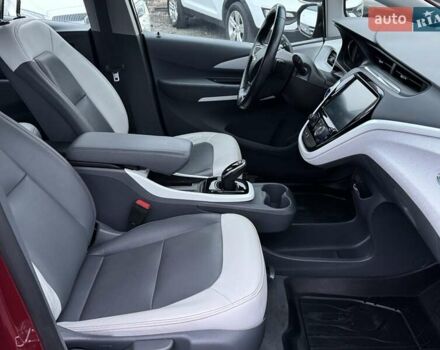 Красный Шевроле Bolt EV, объемом двигателя 0 л и пробегом 10 тыс. км за 17199 $, фото 30 на Automoto.ua