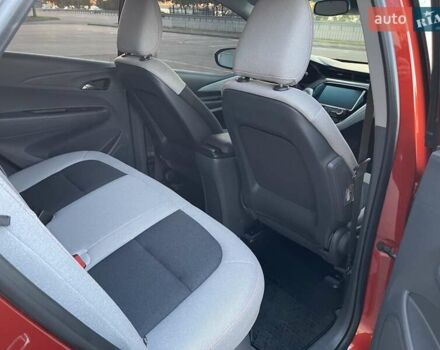 Красный Шевроле Bolt EV, объемом двигателя 0 л и пробегом 59 тыс. км за 18900 $, фото 59 на Automoto.ua