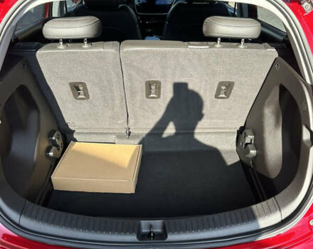 Шевроле Bolt EV 2022 в Тернополе на Automoto.ua Красный Шевроле Bolt EV, объемом двигателя 0 л и пробегом 59 тыс. км за 15500 $, фото 9 на Automoto.ua