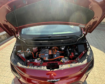 Шевроле Bolt EV 2022 в Тернополе на Automoto.ua Красный Шевроле Bolt EV, объемом двигателя 0 л и пробегом 59 тыс. км за 15500 $, фото 20 на Automoto.ua