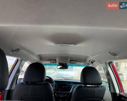 Красный Шевроле Bolt EV, объемом двигателя 0 л и пробегом 32 тыс. км за 12299 $, фото 30 на Automoto.ua