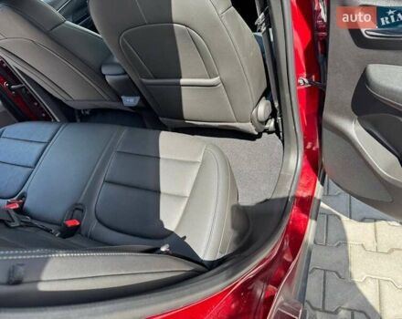 Красный Шевроле Bolt EV, объемом двигателя 0 л и пробегом 32 тыс. км за 12299 $, фото 29 на Automoto.ua