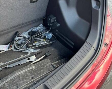 Красный Шевроле Bolt EV, объемом двигателя 0 л и пробегом 32 тыс. км за 12299 $, фото 43 на Automoto.ua