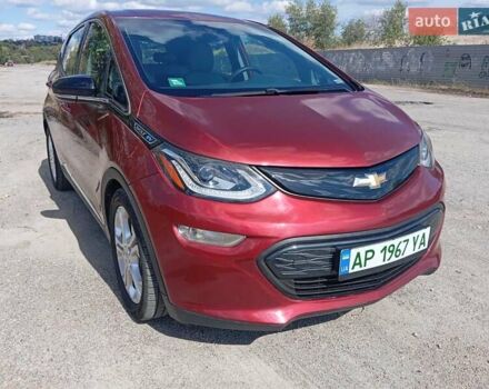 Красный Шевроле Bolt EV, объемом двигателя 0 л и пробегом 67 тыс. км за 14550 $, фото 1 на Automoto.ua