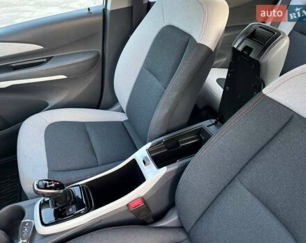 Шевроле Bolt EV, объемом двигателя 0 л и пробегом 30 тыс. км за 19300 $, фото 30 на Automoto.ua