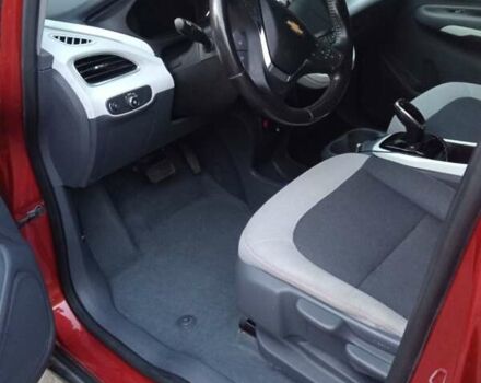Шевроле Bolt EV, объемом двигателя 0 л и пробегом 76 тыс. км за 13750 $, фото 6 на Automoto.ua