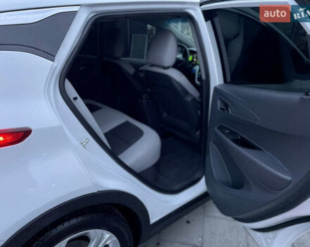 Шевроле Bolt EV, объемом двигателя 0 л и пробегом 26 тыс. км за 17550 $, фото 25 на Automoto.ua