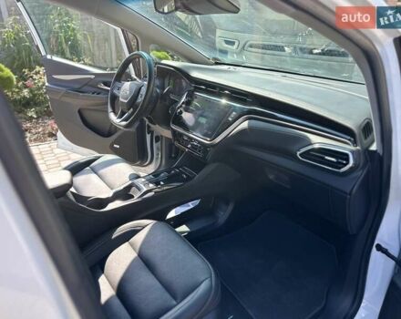 Шевроле Bolt EV, объемом двигателя 0 л и пробегом 22 тыс. км за 18900 $, фото 6 на Automoto.ua