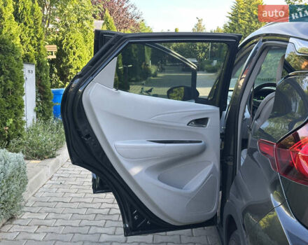 Сірий Шевроле Bolt EV, об'ємом двигуна 0 л та пробігом 132 тис. км за 13500 $, фото 29 на Automoto.ua