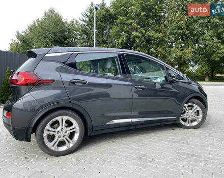 Серый Шевроле Bolt EV, объемом двигателя 0 л и пробегом 130 тыс. км за 12999 $, фото 4 на Automoto.ua