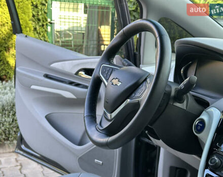 Сірий Шевроле Bolt EV, об'ємом двигуна 0 л та пробігом 132 тис. км за 13500 $, фото 48 на Automoto.ua