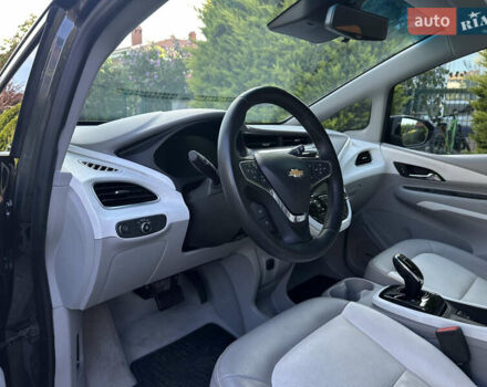 Сірий Шевроле Bolt EV, об'ємом двигуна 0 л та пробігом 132 тис. км за 13500 $, фото 53 на Automoto.ua