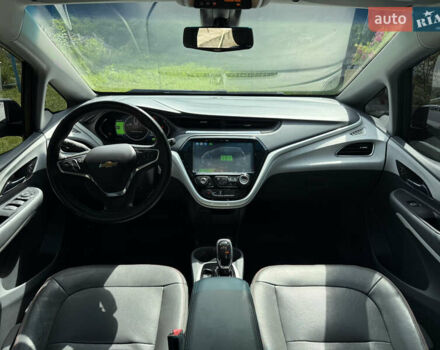 Серый Шевроле Bolt EV, объемом двигателя 0 л и пробегом 81 тыс. км за 14000 $, фото 5 на Automoto.ua