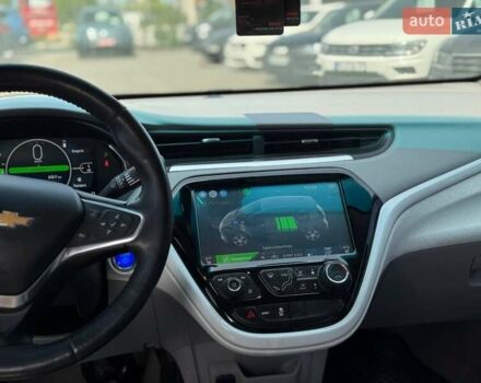 Серый Шевроле Bolt EV, объемом двигателя 0 л и пробегом 110 тыс. км за 15000 $, фото 24 на Automoto.ua