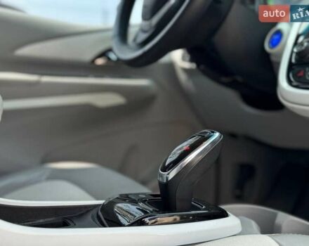 Серый Шевроле Bolt EV, объемом двигателя 0 л и пробегом 110 тыс. км за 15000 $, фото 20 на Automoto.ua