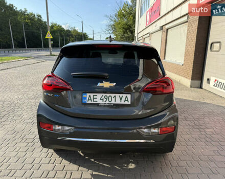 Серый Шевроле Bolt EV, объемом двигателя 0 л и пробегом 96 тыс. км за 14500 $, фото 4 на Automoto.ua