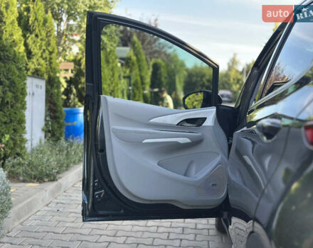 Сірий Шевроле Bolt EV, об'ємом двигуна 0 л та пробігом 132 тис. км за 13500 $, фото 38 на Automoto.ua