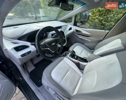 Сірий Шевроле Bolt EV, об'ємом двигуна 0 л та пробігом 132 тис. км за 13500 $, фото 55 на Automoto.ua