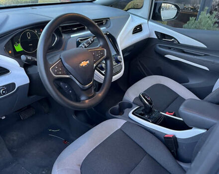 Серый Шевроле Bolt EV, объемом двигателя 0 л и пробегом 126 тыс. км за 11500 $, фото 9 на Automoto.ua