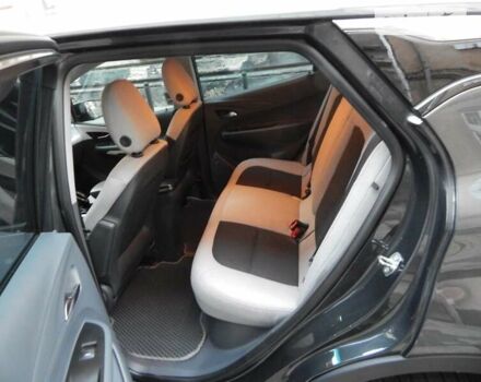 Серый Шевроле Bolt EV, объемом двигателя 0 л и пробегом 122 тыс. км за 13300 $, фото 9 на Automoto.ua