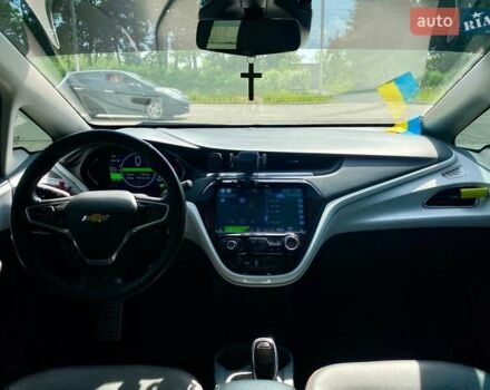 Сірий Шевроле Bolt EV, об'ємом двигуна 0 л та пробігом 57 тис. км за 15990 $, фото 38 на Automoto.ua
