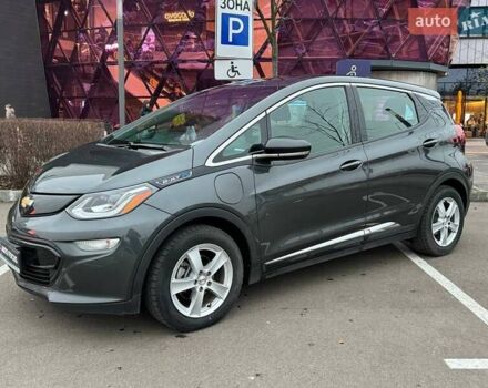 Серый Шевроле Bolt EV, объемом двигателя 0 л и пробегом 144 тыс. км за 14990 $, фото 3 на Automoto.ua