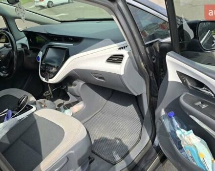 Сірий Шевроле Bolt EV, об'ємом двигуна 0 л та пробігом 147 тис. км за 12000 $, фото 10 на Automoto.ua