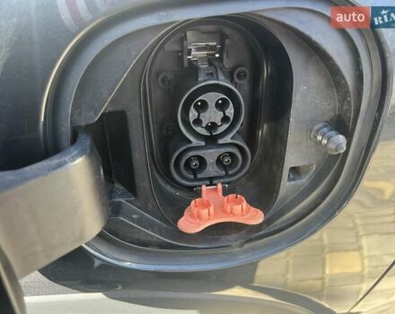 Серый Шевроле Bolt EV, объемом двигателя 0 л и пробегом 104 тыс. км за 14999 $, фото 14 на Automoto.ua