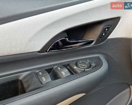 Серый Шевроле Bolt EV, объемом двигателя 0 л и пробегом 181 тыс. км за 13999 $, фото 36 на Automoto.ua