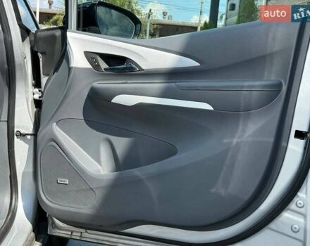 Сірий Шевроле Bolt EV, об'ємом двигуна 0 л та пробігом 137 тис. км за 13499 $, фото 55 на Automoto.ua