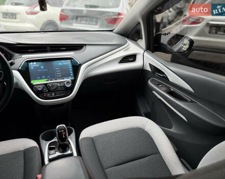 Серый Шевроле Bolt EV, объемом двигателя 0 л и пробегом 82 тыс. км за 13500 $, фото 47 на Automoto.ua