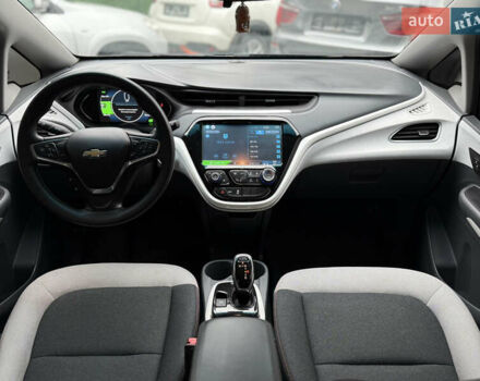 Серый Шевроле Bolt EV, объемом двигателя 0 л и пробегом 82 тыс. км за 13500 $, фото 44 на Automoto.ua