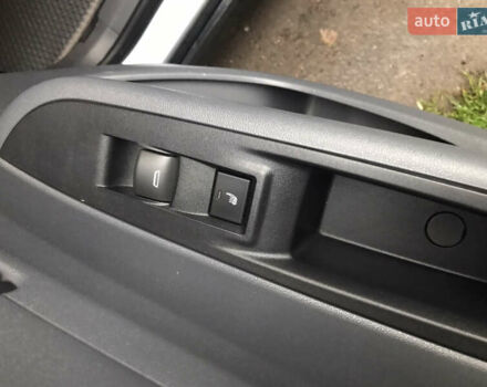 Серый Шевроле Bolt EV, объемом двигателя 0 л и пробегом 188 тыс. км за 12200 $, фото 6 на Automoto.ua