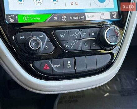 Сірий Шевроле Bolt EV, об'ємом двигуна 0 л та пробігом 56 тис. км за 3800 $, фото 19 на Automoto.ua