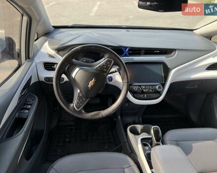 Серый Шевроле Bolt EV, объемом двигателя 0 л и пробегом 72 тыс. км за 13500 $, фото 11 на Automoto.ua