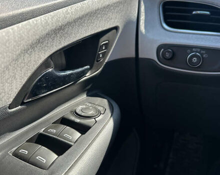 Серый Шевроле Bolt EV, объемом двигателя 0 л и пробегом 163 тыс. км за 13800 $, фото 13 на Automoto.ua