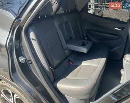 Серый Шевроле Bolt EV, объемом двигателя 0 л и пробегом 104 тыс. км за 14999 $, фото 7 на Automoto.ua