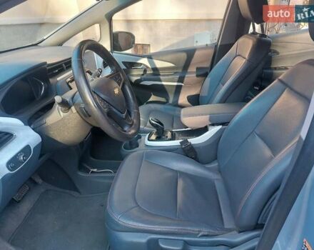 Серый Шевроле Bolt EV, объемом двигателя 0 л и пробегом 60 тыс. км за 14600 $, фото 9 на Automoto.ua